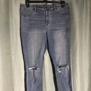 Size 14 skinny high rise jegging with ripped knees